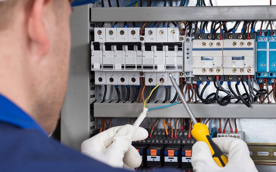 électricien en bâtiment Lardy